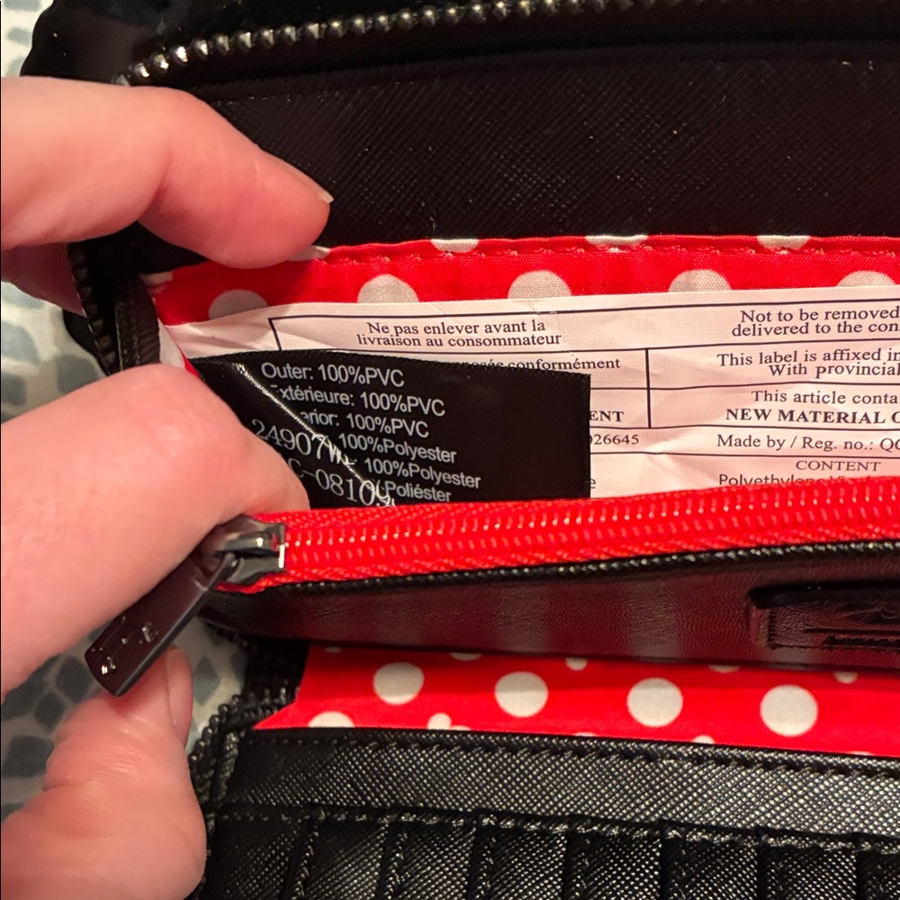 Loungefly Minnie & Mickey Mouse Red and Black Wallet - Picture 11 of 11